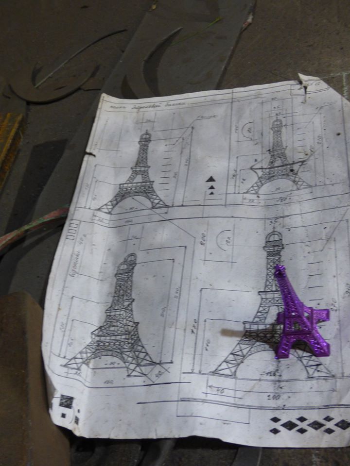 Model a plány na Eiffelovku