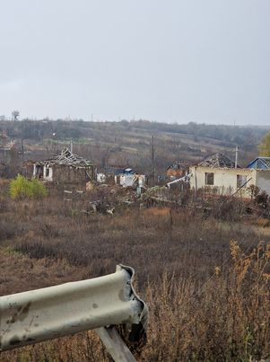 Válkou rozbořené vesnice cestou na Slovjansk