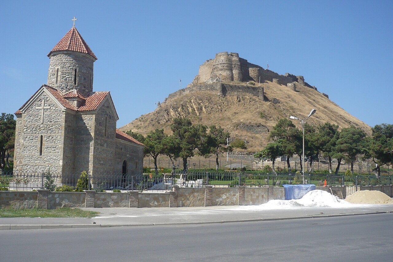 Gori - kostel a citadela