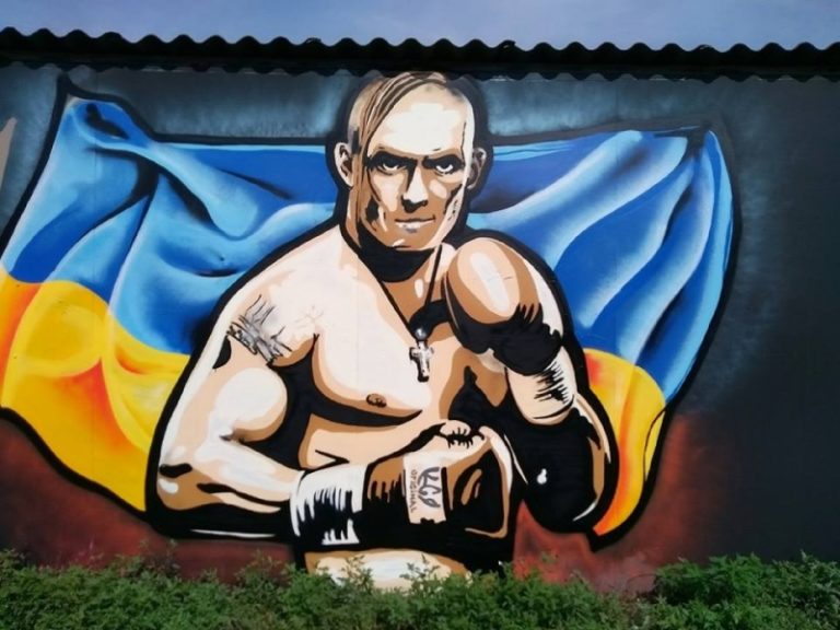 boxer Usyk na graffiti